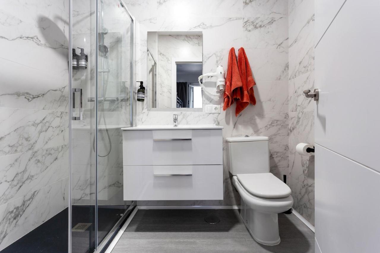 Downtown La Latina Grupos, By Monaro***** Apartment Madrid Bagian luar foto