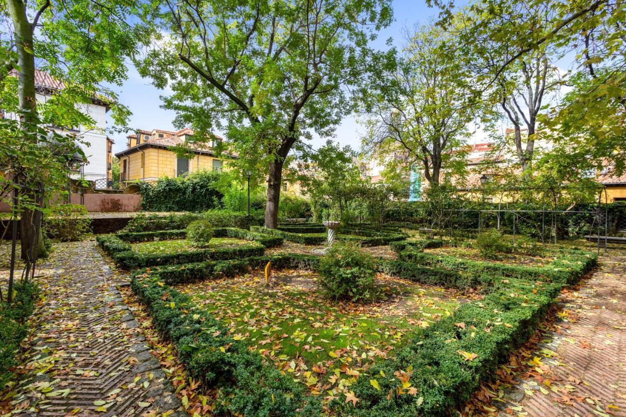 Downtown La Latina Grupos, By Monaro***** Apartment Madrid Bagian luar foto