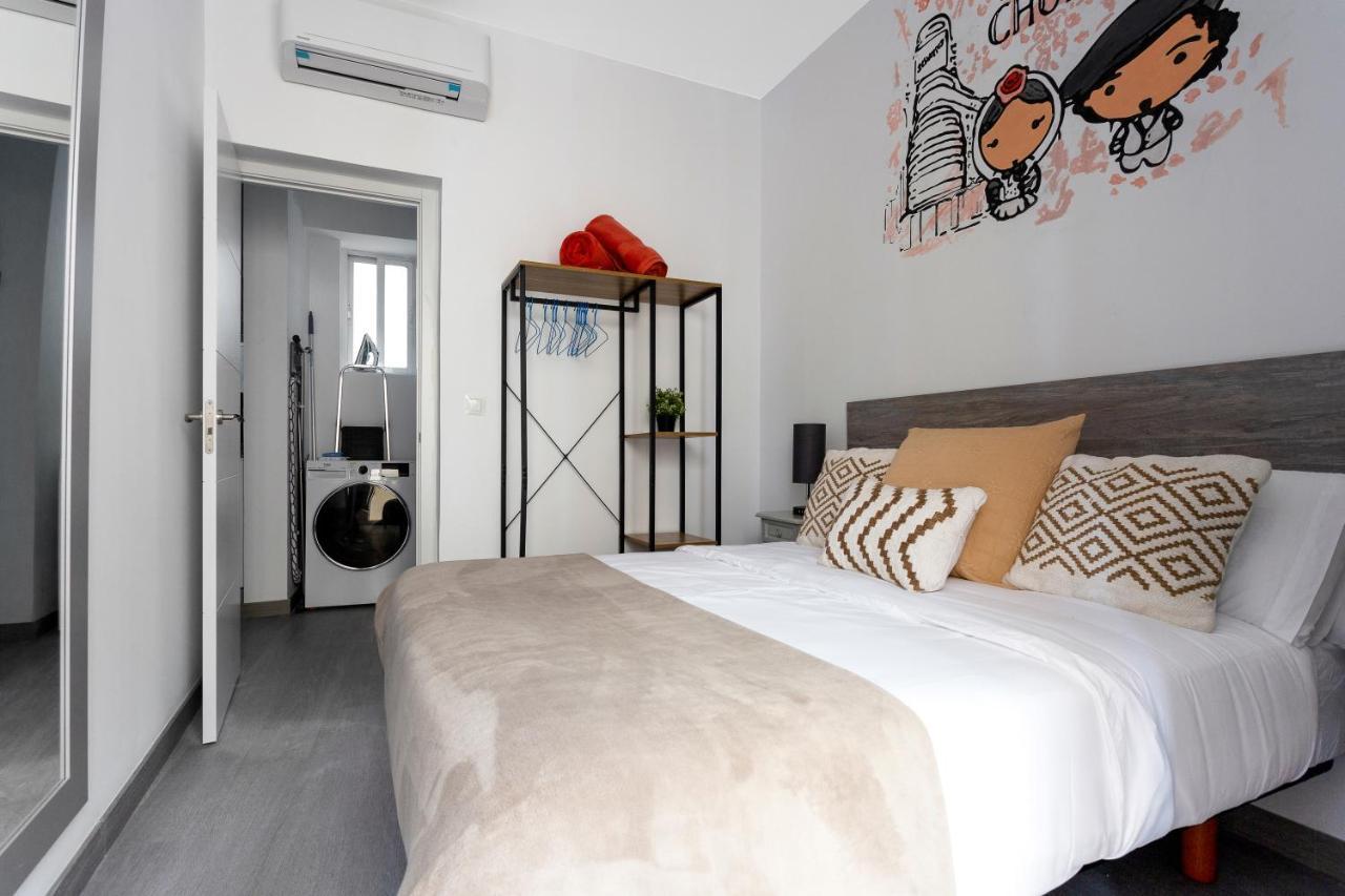Downtown La Latina Grupos, By Monaro***** Apartment Madrid Bagian luar foto