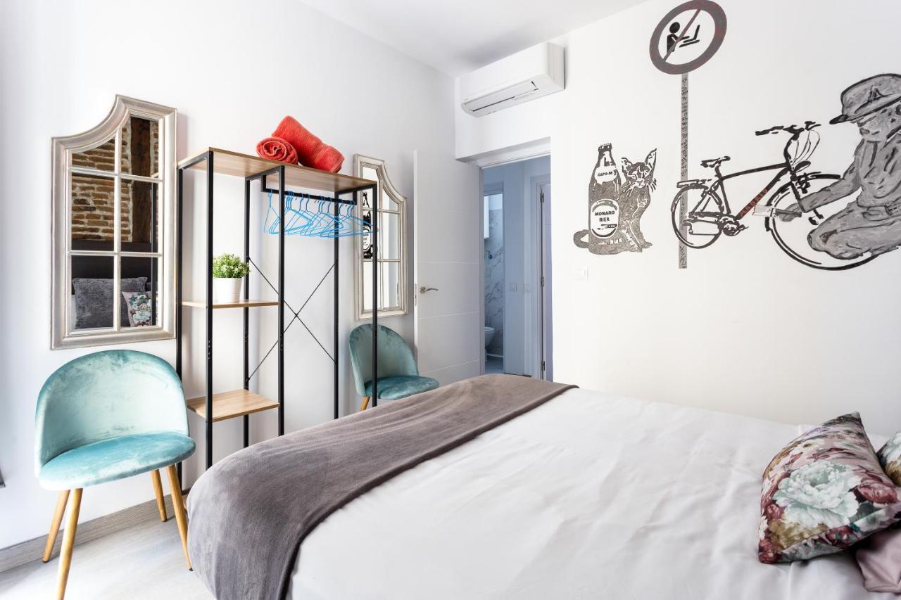 Downtown La Latina Grupos, By Monaro***** Apartment Madrid Bagian luar foto