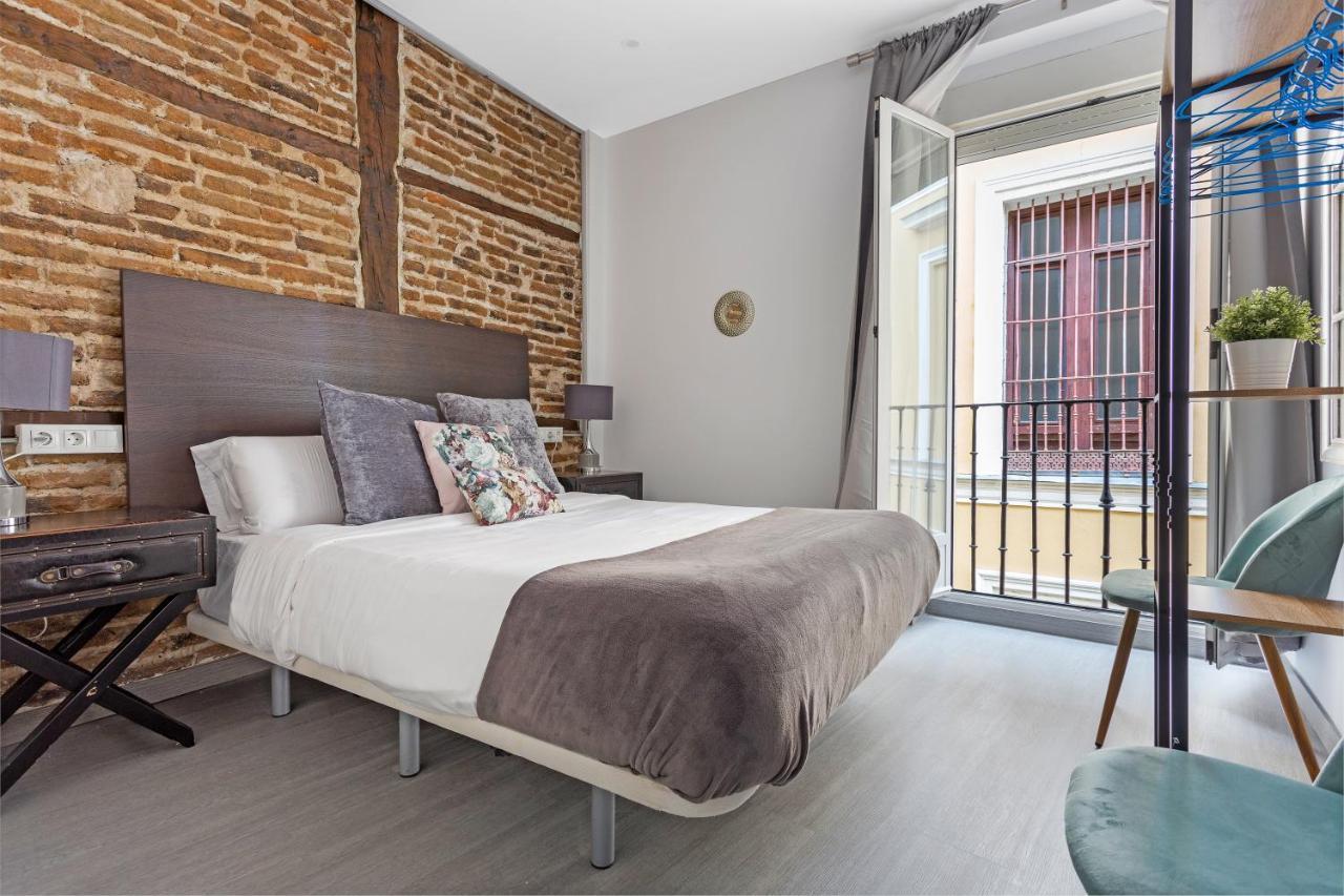 Downtown La Latina Grupos, By Monaro***** Apartment Madrid Bagian luar foto