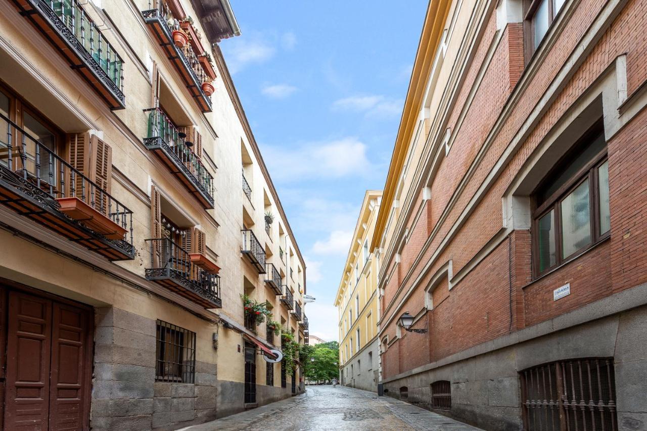 Downtown La Latina Grupos, By Monaro***** Apartment Madrid Bagian luar foto